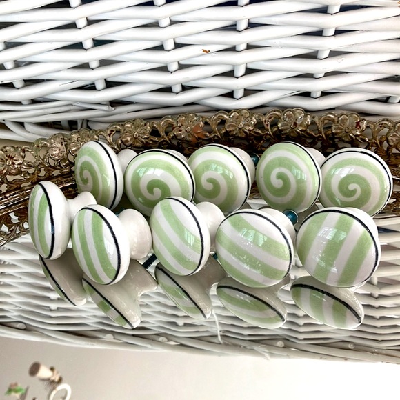 Ceramic Drawer Pulls, Whimsical 5 Striped & 5 Spiral Design. Set of 10 - Picture 1 of 7